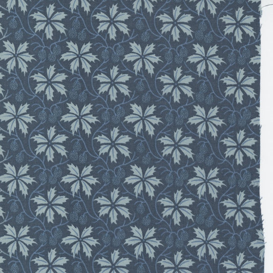 M13934 17 Flower in Dark Blue